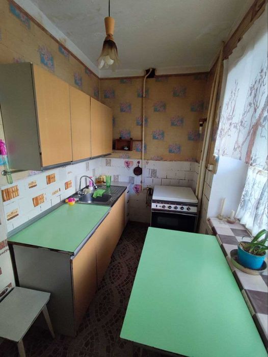 2- комнатная квартира, Чирчик, Навои, кирпичный дом Титаник