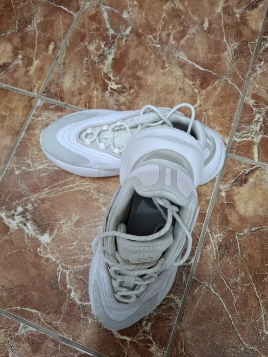 Adidasi Adidas alb