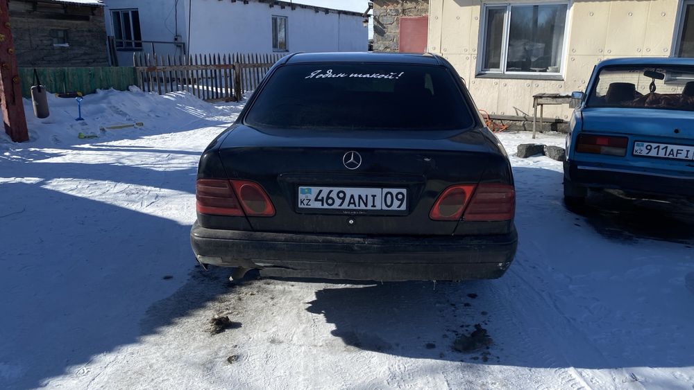 Продам мерседес 210