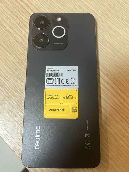 Realme C70 6гб/128