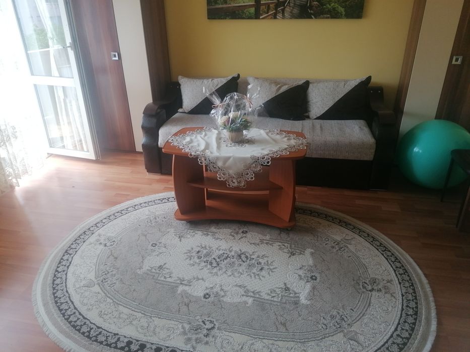 Închiriez apartament