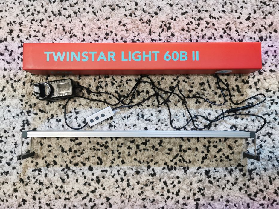 Lampa acvariu Twinstar 60B II