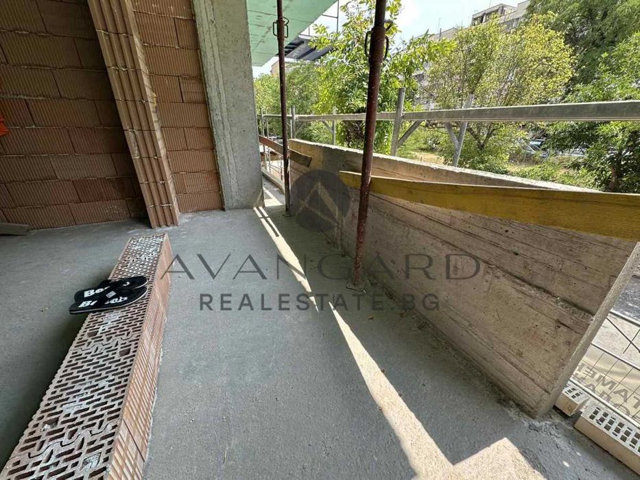 Продава се Четиристаен апартамент в Пловдив, Кършияка - 135 кв.м за 943 €/кв.м - Снимка #12