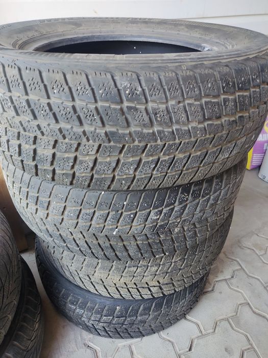 продам зимнюю резину R18