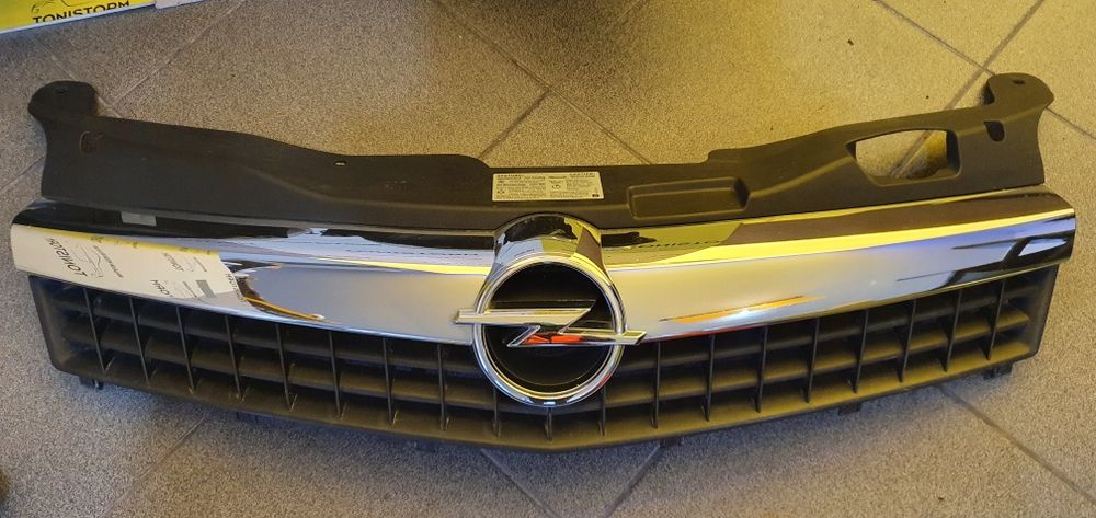 Far bixenon afl Opel Astra H, far stg,far dreapta xenon afl Opel Astra