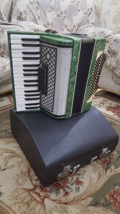 Продается Аккордеон