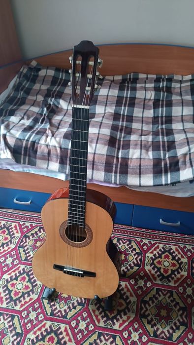 Гитара 6-ти струнная с комплектацией