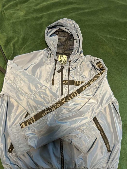 Супер рядка ветровка на Luda