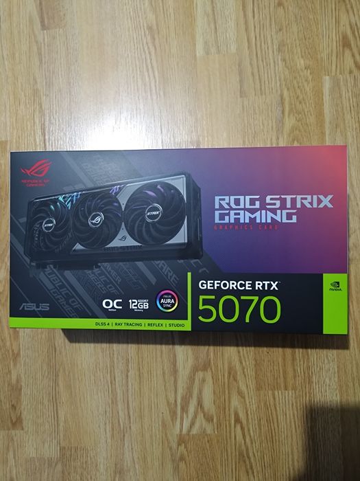 Placa video ASUS Rog Strix GeForce RTX 5070 OC