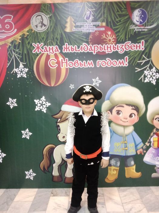 Продам костюм пирата