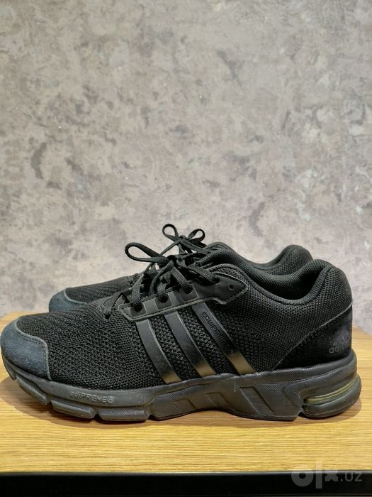 Оригинальные кроссовки Adidas