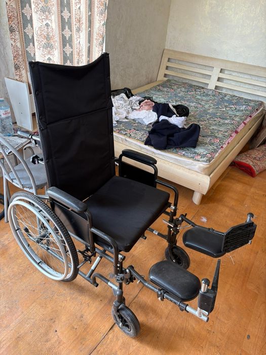 Инвалидная коляска