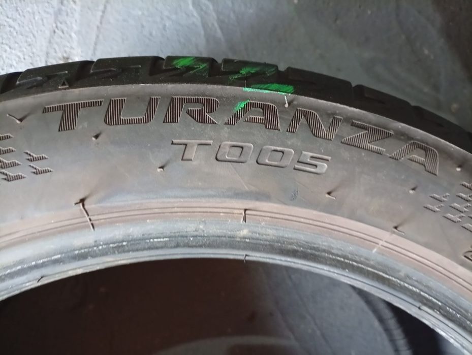 225 45 17 Bridgestone