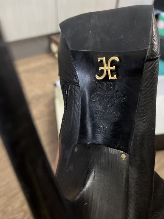 На высоком каблуке 39 р