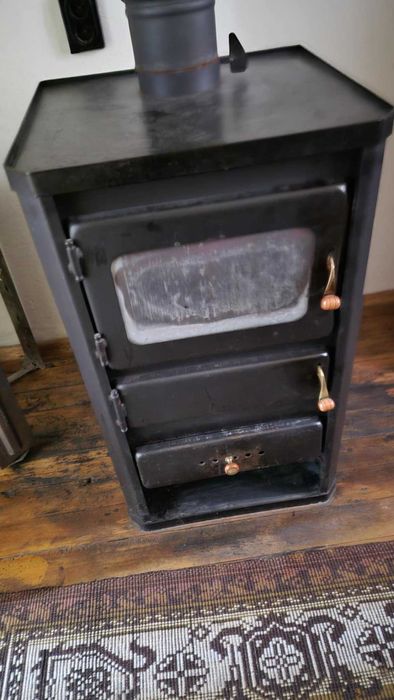 Камина на дърва Prity