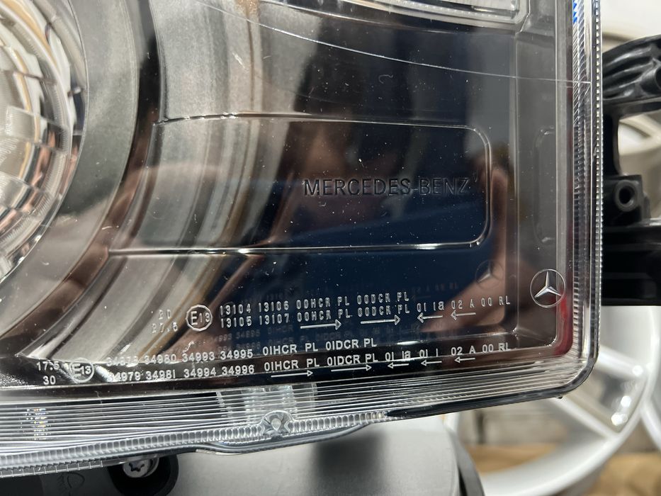 Mercedes Actros 4 Фар Десен Ксенон LED Нов оригинален OEM