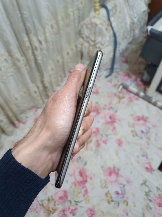 Galaxy S10 5G 256Gb продам