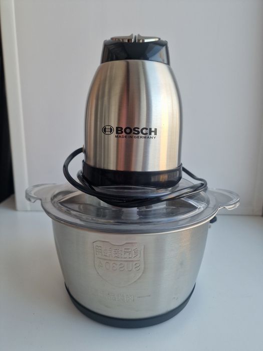 Продаю блендер измельчитель новый