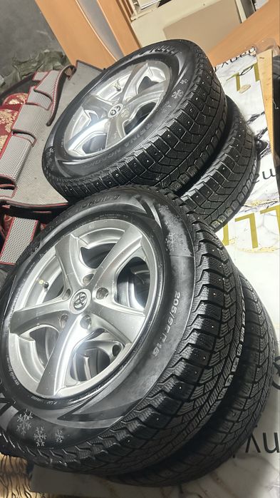Продам комплект колёс R15