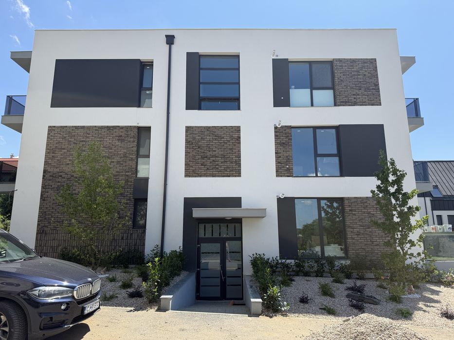 Vand apartamet 3 camere Manastur/gradina si terasa /langa baza sportiva la terenuri