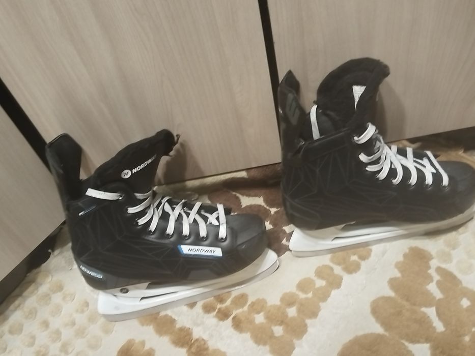 Продам коньки Нордвей 200