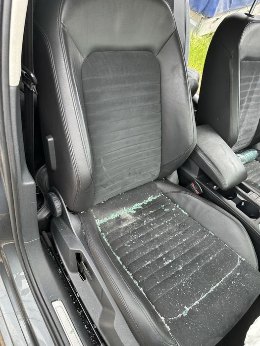 Interior piele Scaune fata cu incalzire, bancheta spate , cotiera si fete de usi Vw Passat B8 alcantara Break combi variant 2.0 TDI DFC DFCA DSG SGH