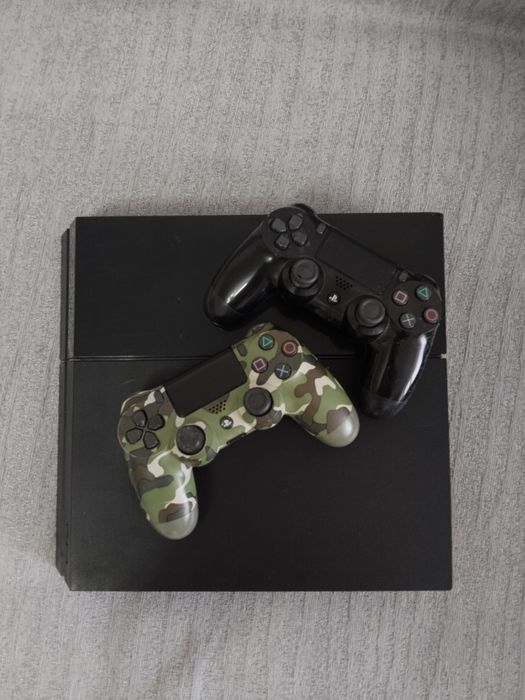 Playstation 4 в нормальном состояний