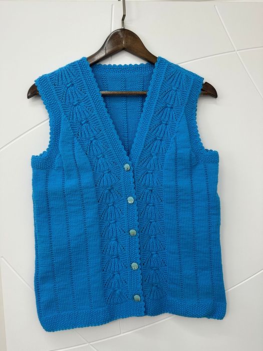 Ръчно плетени елеци