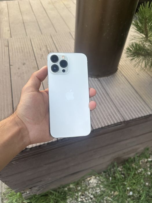 Продам телефон Айфон 13 Pro Max