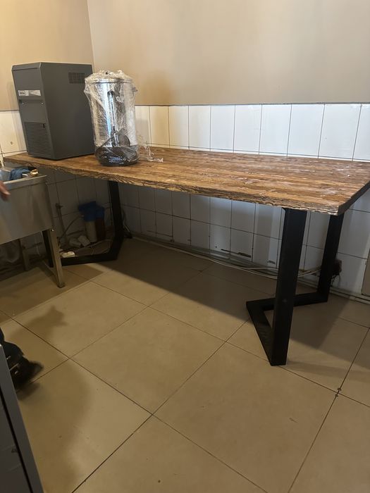 Продам Стол Loft .