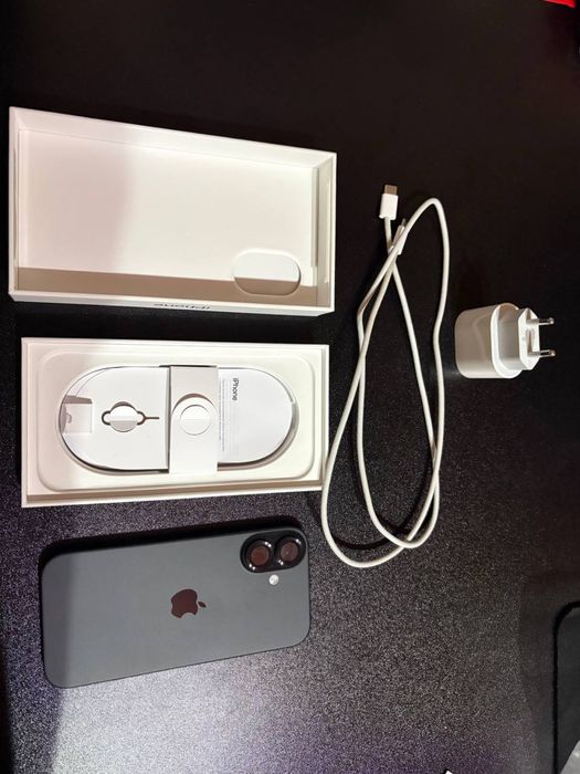 iPhone 16 Black 128/8