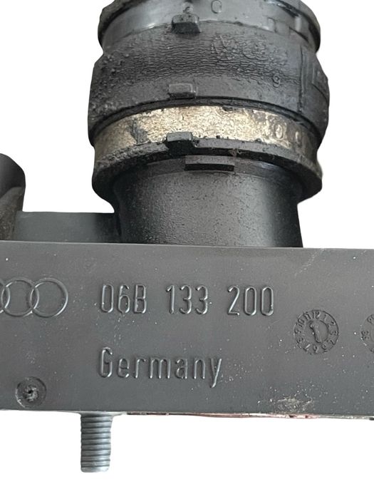 Corp Galerie De Admisie Audi A4 Saloon 8D2, B5 1994 - 2001 1.6 Ahl 06B