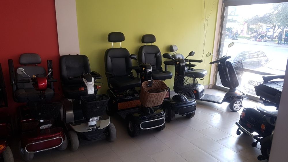 Carucior electric  persoane dizabilități