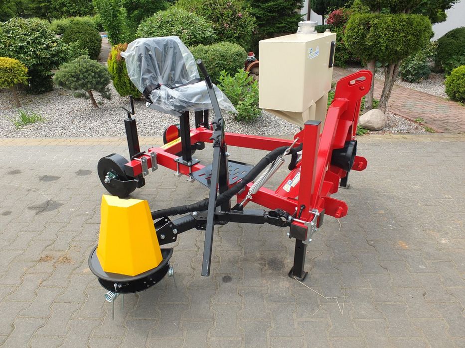 Странични хидравлични окопни фрези с собствена си хидравлика