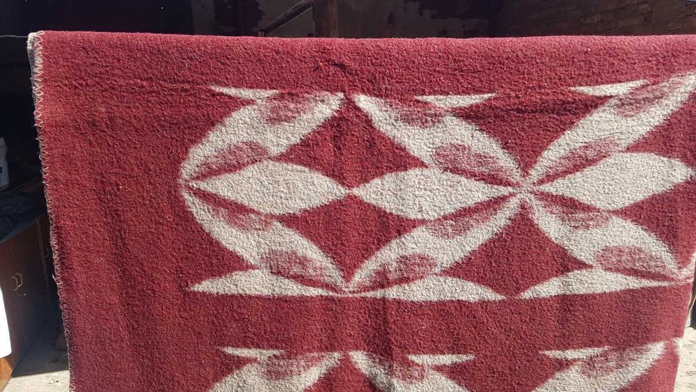 Одеяло с шарка - Вишнево - Ново