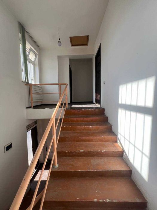 4 xonali koteg ijaraga beriladi