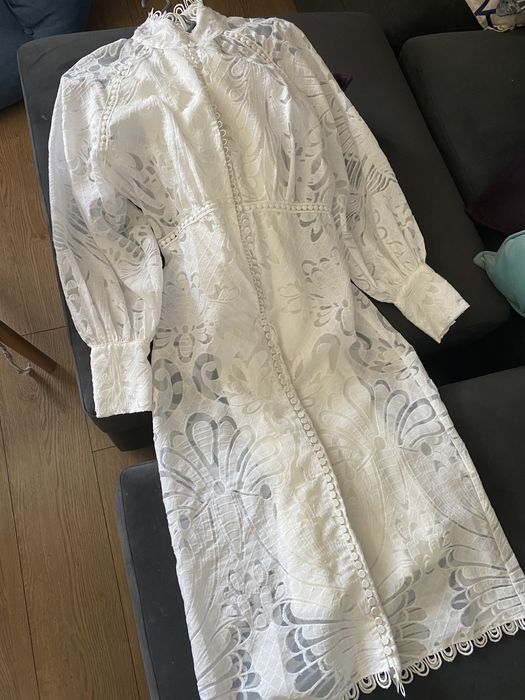 Продам белое платье