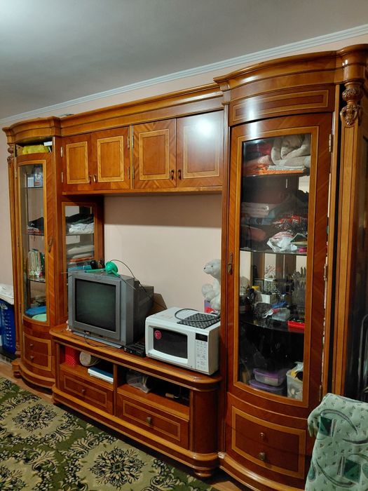 Стенка в гостинную