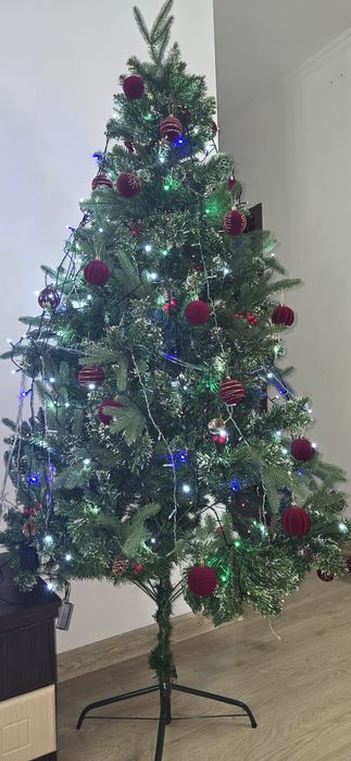 Продам елку 2 метра