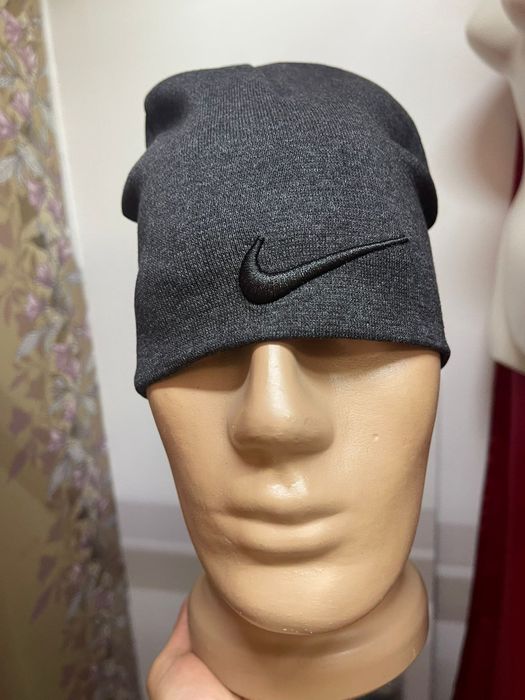 Fes Nike nou  nepurtat