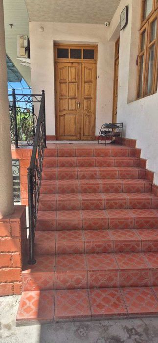 Hovli uy ijaraga beriladi