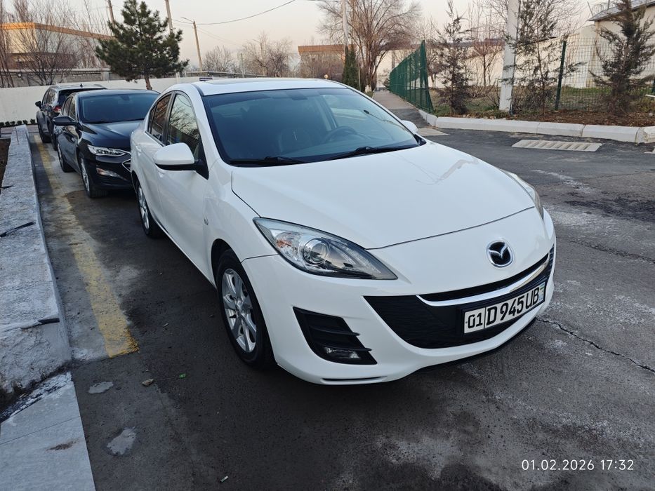 Продам MAZDA 3. 2009 год