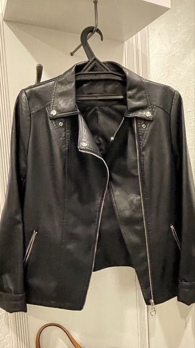 Куртка из кожзама