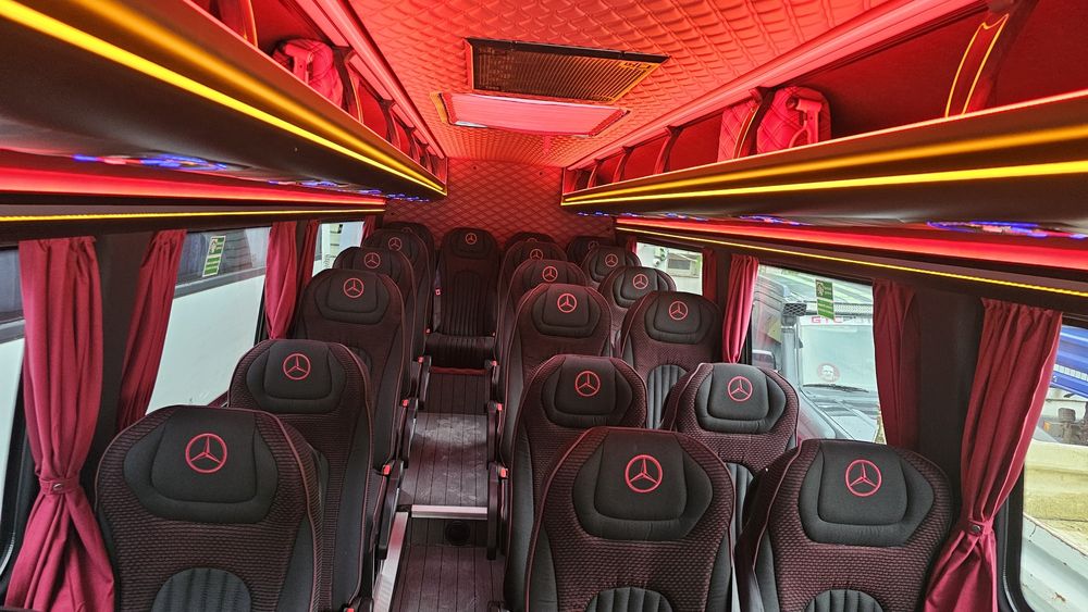 Inchirieri microbuze vip transport nunta botez excursie