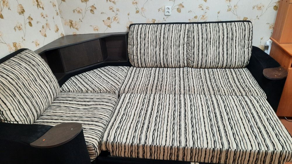 Продам диван в хорошем состоянии