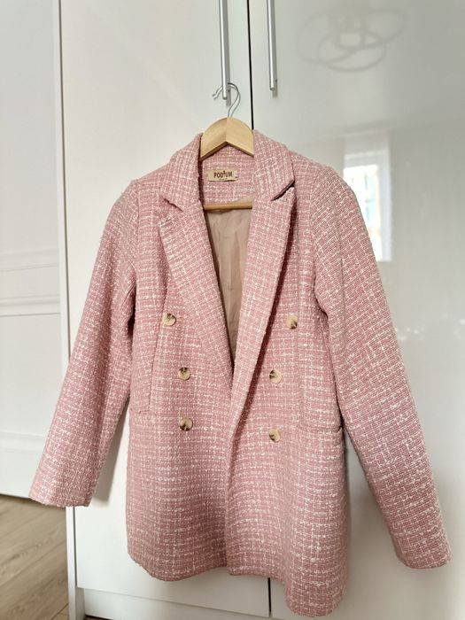 Пиджак розовый теплый