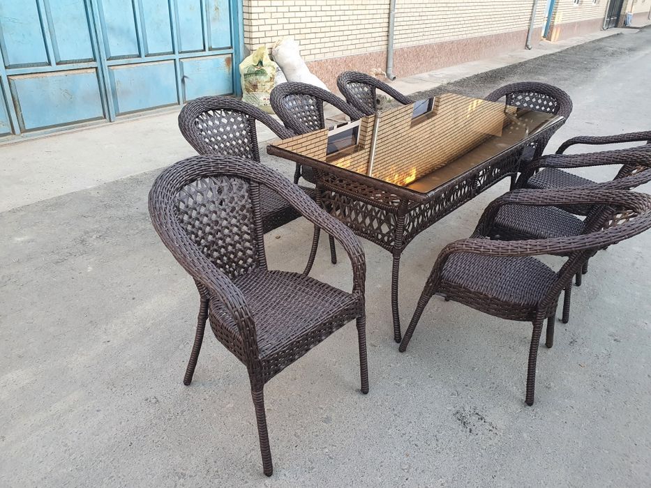 Tòqima stol stullar kafolati bilan