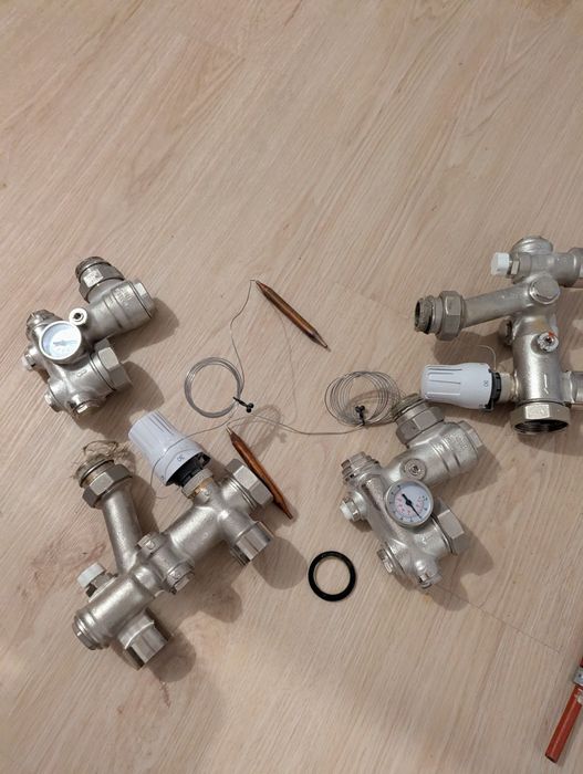 Grup pompare și amestec Ecoheat romstal