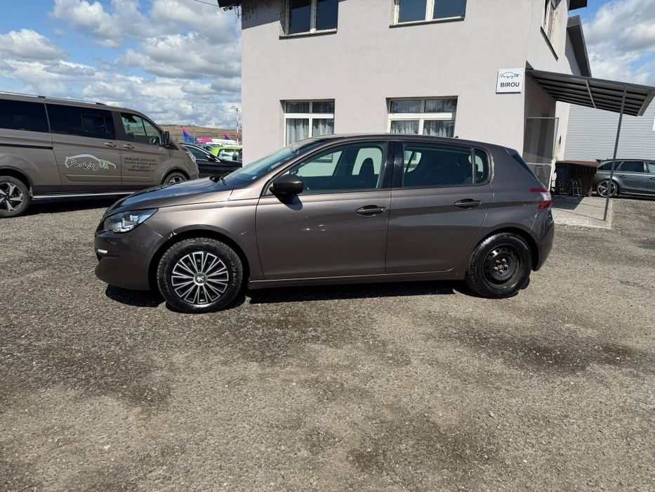Peugeot 308!Încălzire în scaune!