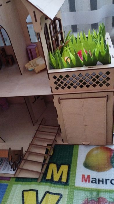Продам домик для кукол
